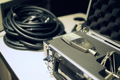 - T2 Multi Pattern Large Diaphragm Microphone with Titanium Capsule